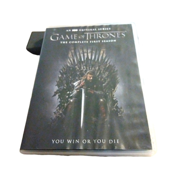 The Game of Thrones Complete First Season DVD collection - Picture 1 of 6